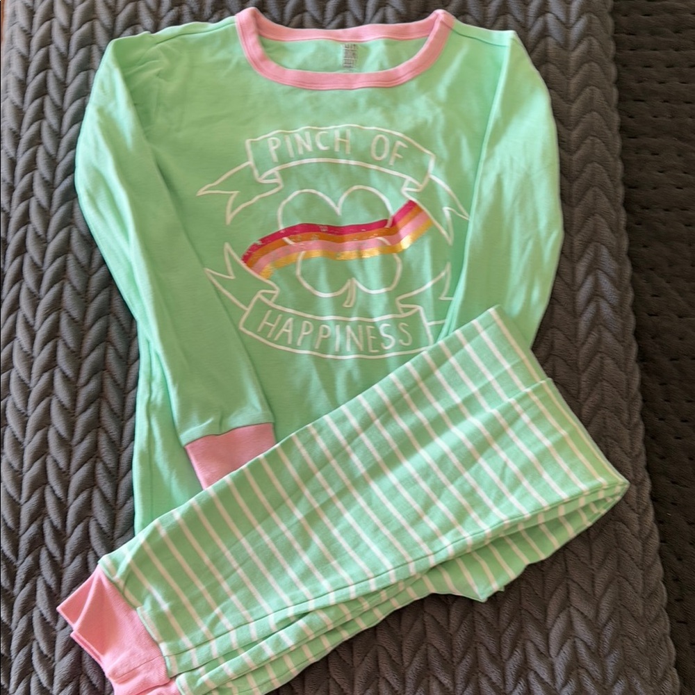 Gymboree St. Patrick’s Day Green and Pink Pajama Set with Long Sleeves.